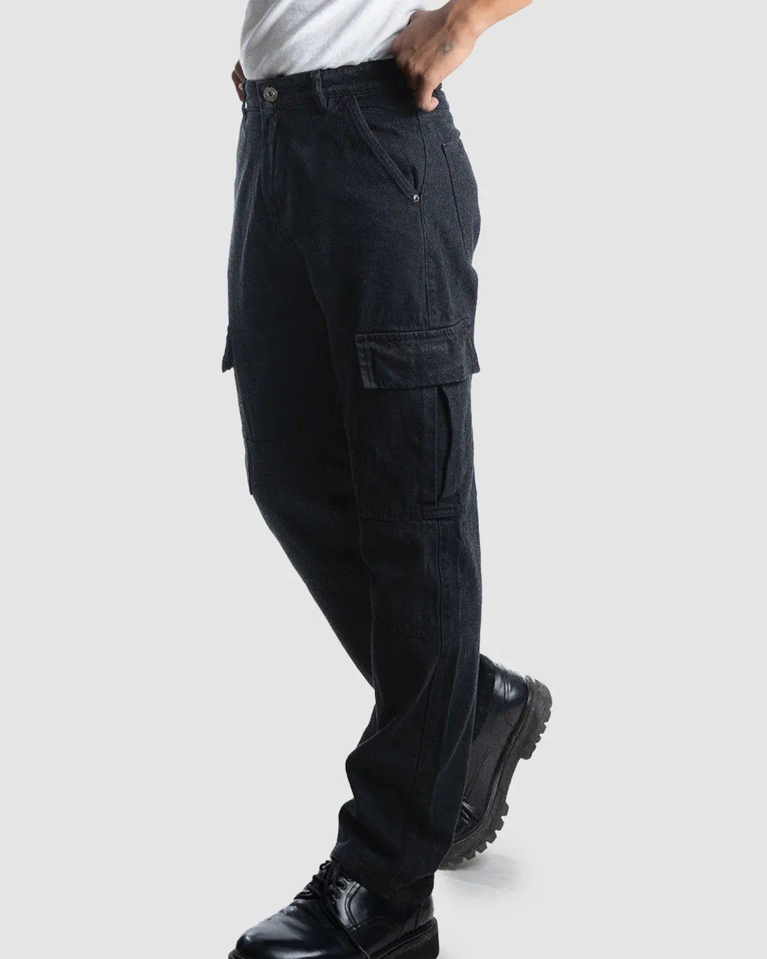 Men High-Rise Low Distress Black Cargo Jeans