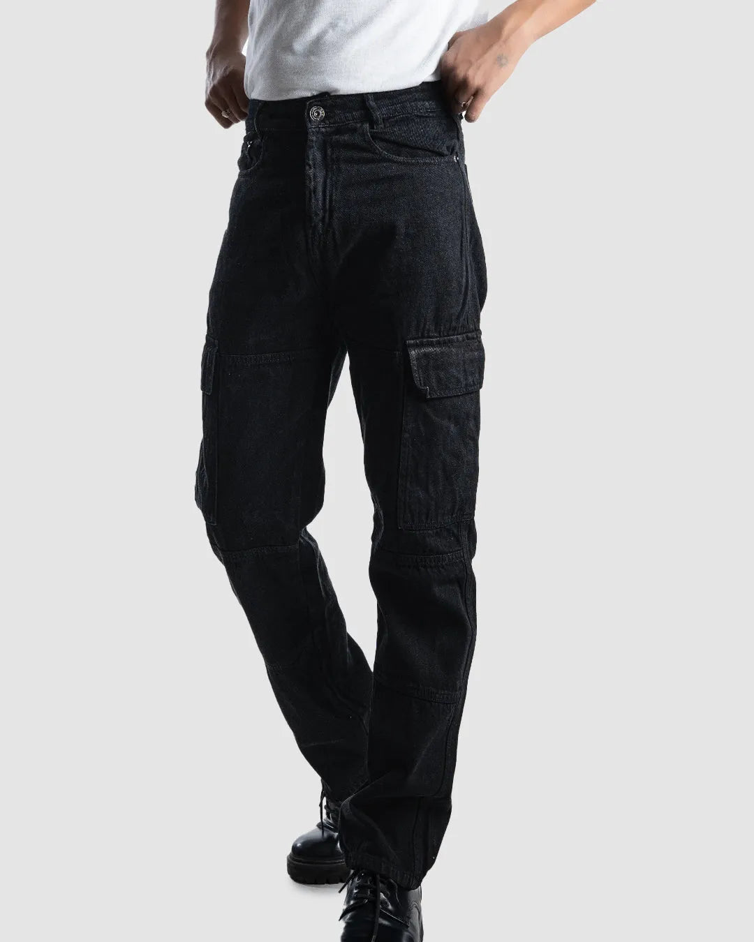 Men Straight Fit High-Rise Black Cargo Jeans